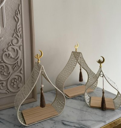 Elegant crescent shaped decor set of 3