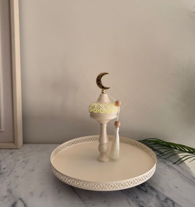 Elegant Dessert Stand