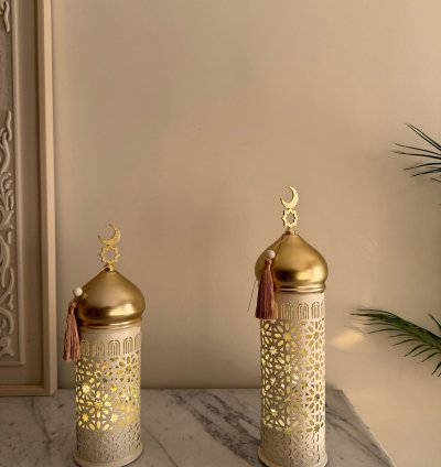 فانوس رمضاني بإضاءة دافئة