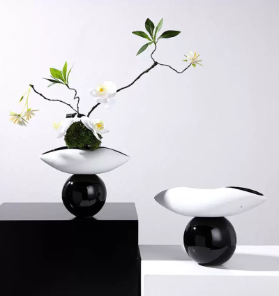 Set Eclipse Decorative Sculpture