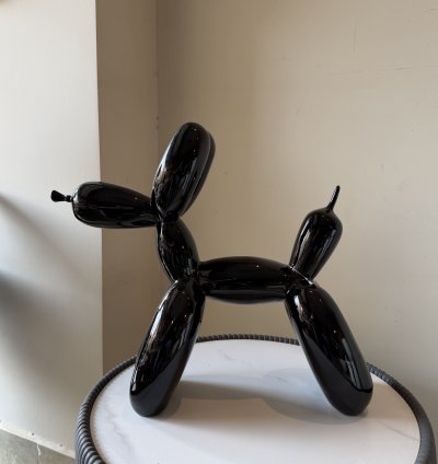 Black Balloon Dog