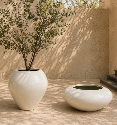 Aura Fiberglass Planter